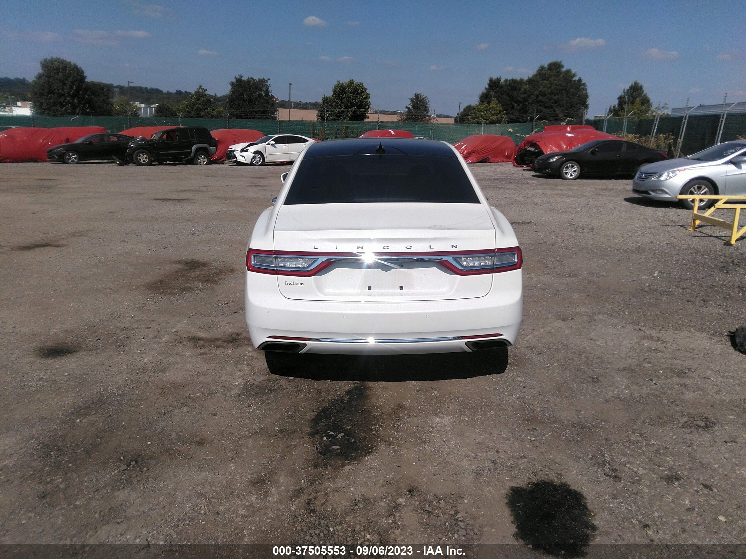 Photo 16 VIN: 1LN6L9NC3L5604119 - LINCOLN CONTINENTAL 