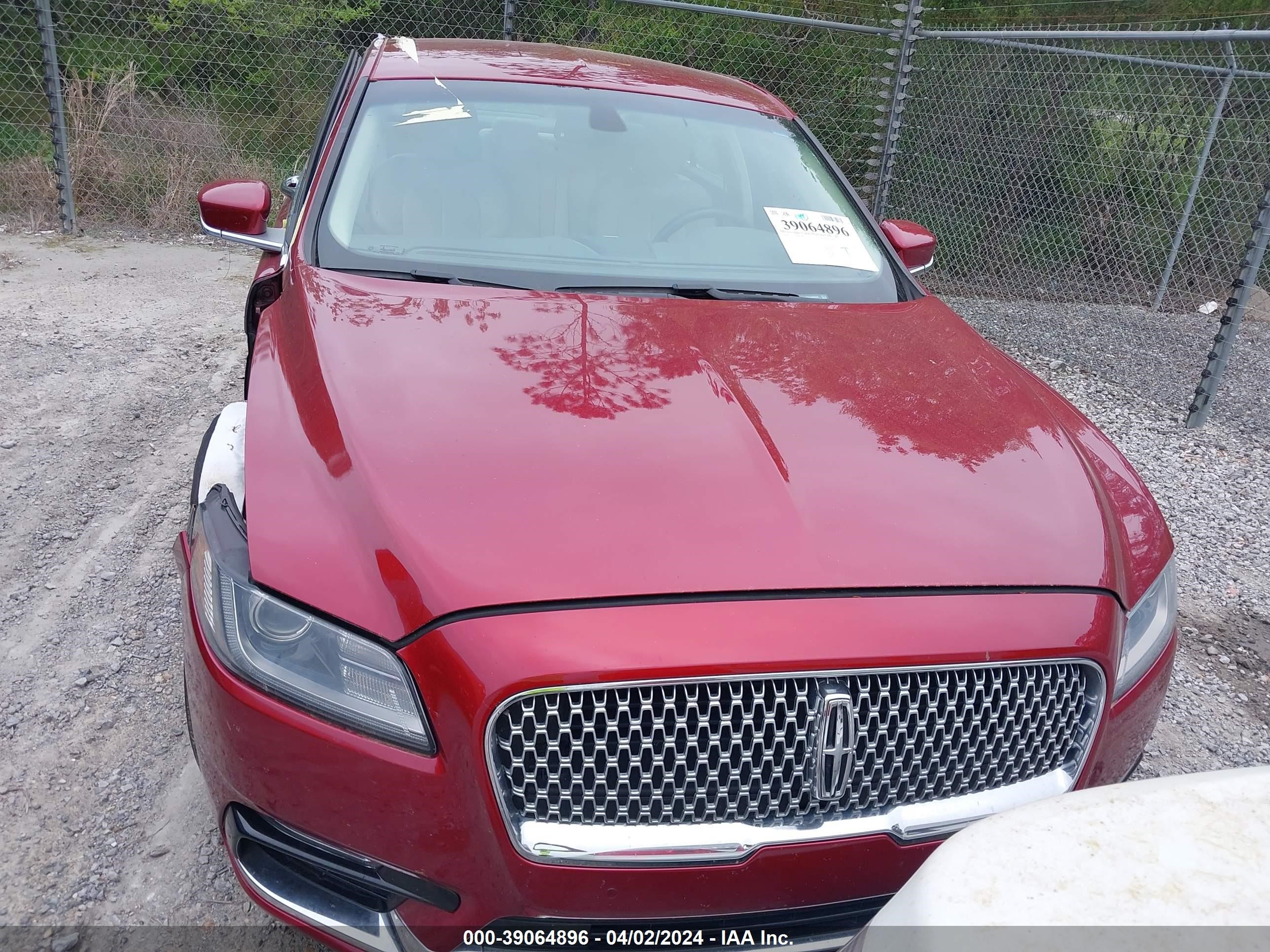 Photo 11 VIN: 1LN6L9PK2J5606526 - LINCOLN CONTINENTAL 