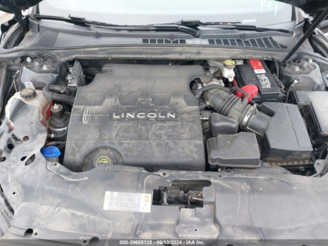 Photo 9 VIN: 1LN6L9PK4J5614983 - LINCOLN CONTINENTAL 