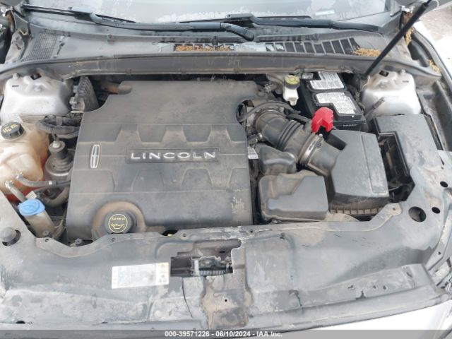 Photo 9 VIN: 1LN6L9PKXK5606596 - LINCOLN CONTINENTAL 