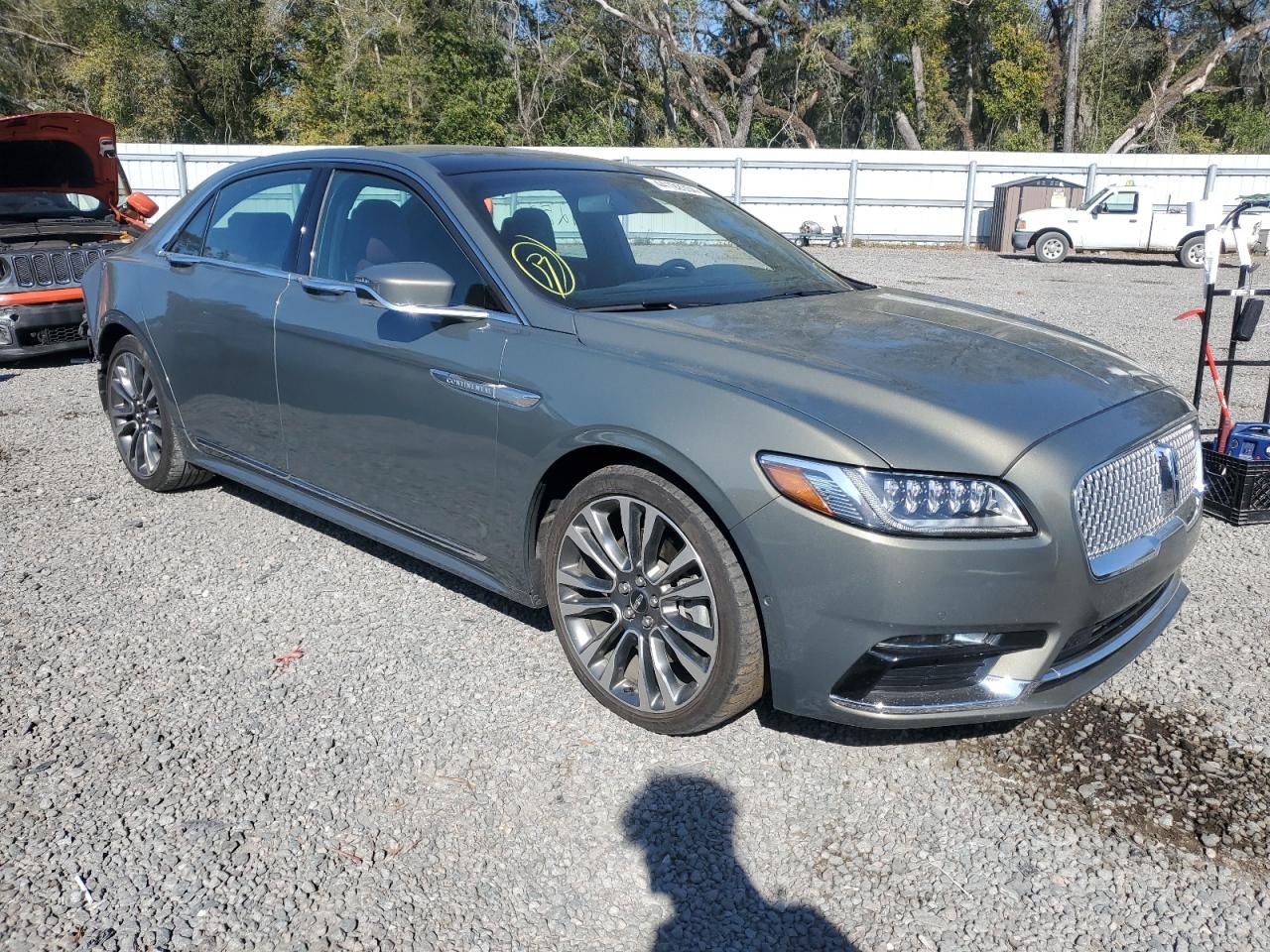 Photo 3 VIN: 1LN6L9RP6H5617578 - LINCOLN CONTINENTAL 