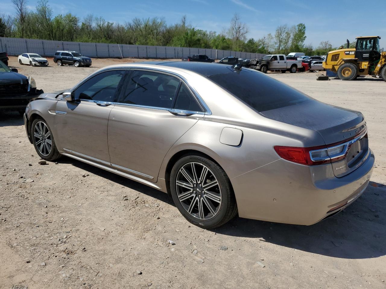 Photo 1 VIN: 1LN6L9RP6J5614752 - LINCOLN CONTINENTAL 