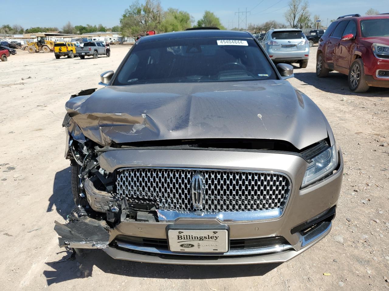 Photo 4 VIN: 1LN6L9RP6J5614752 - LINCOLN CONTINENTAL 