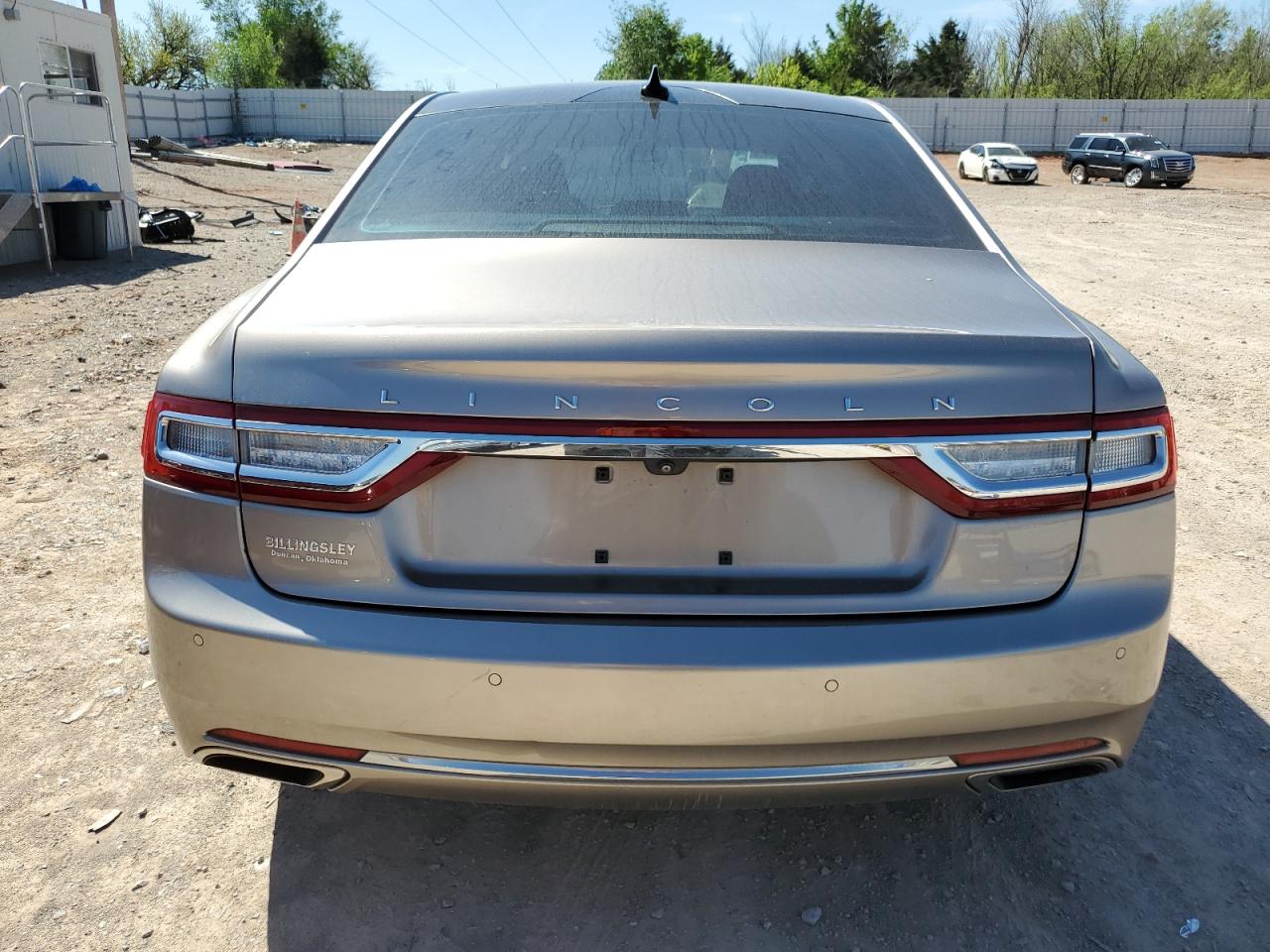 Photo 5 VIN: 1LN6L9RP6J5614752 - LINCOLN CONTINENTAL 