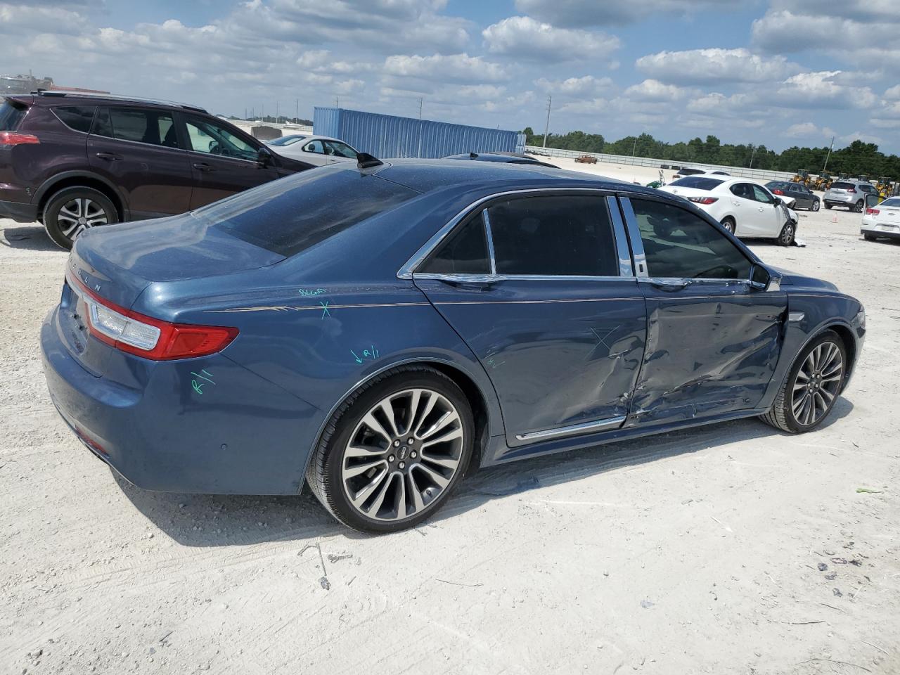 Photo 2 VIN: 1LN6L9RP7K5609285 - LINCOLN CONTINENTAL 