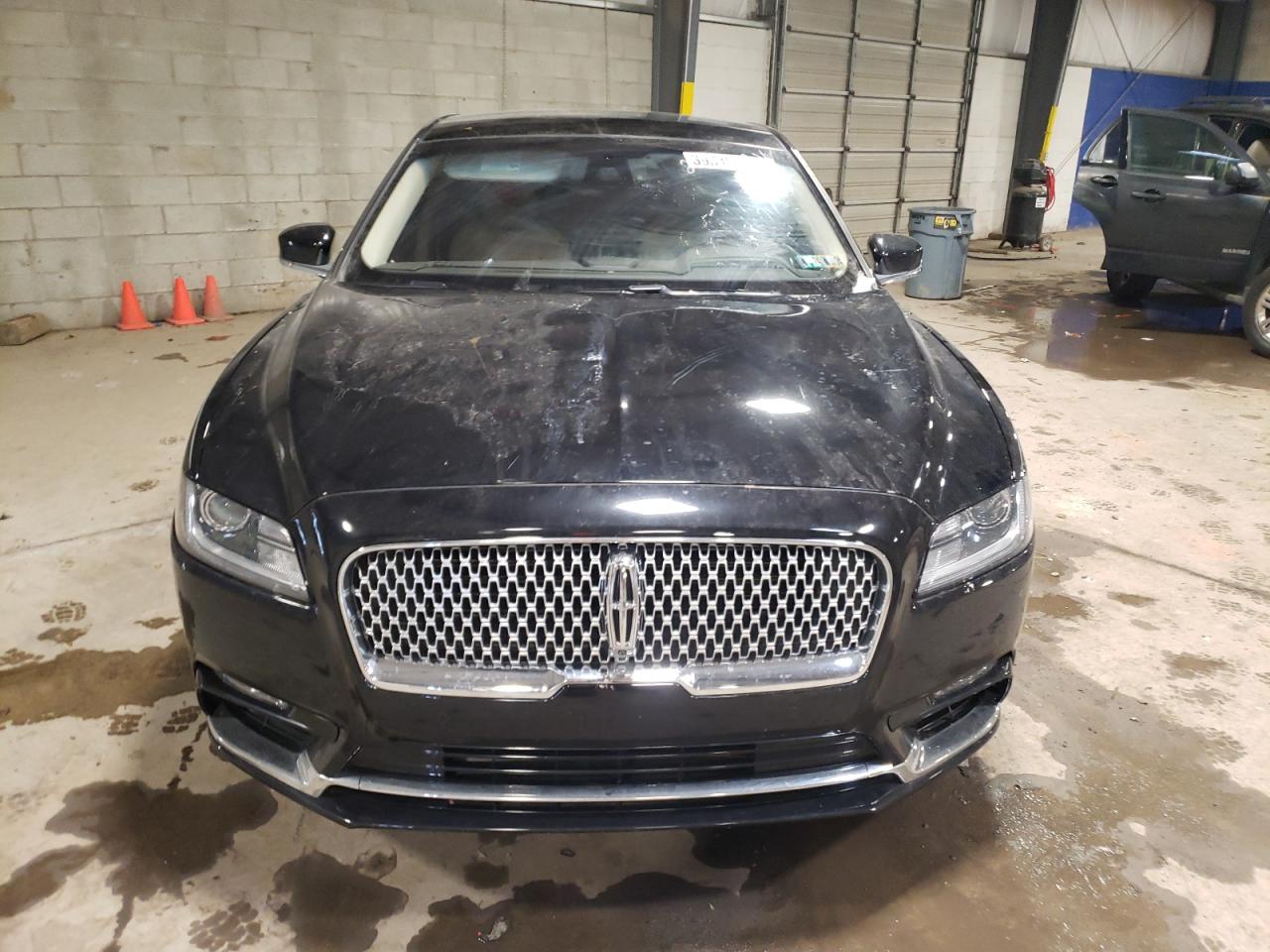 Photo 4 VIN: 1LN6L9RP7L5604668 - LINCOLN CONTINENTAL 