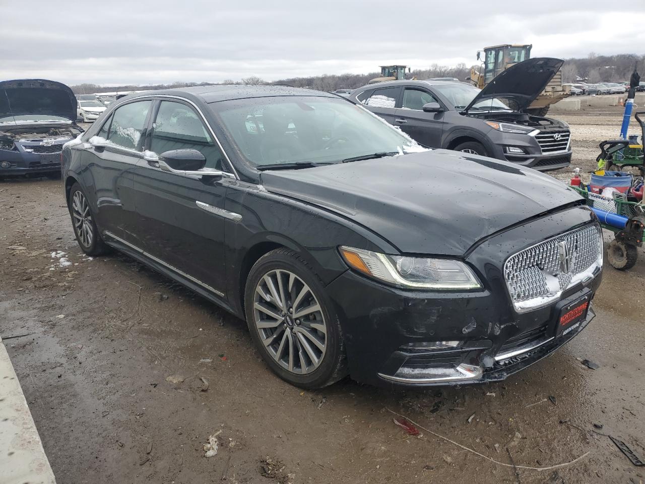 Photo 3 VIN: 1LN6L9SK8J5605985 - LINCOLN CONTINENTAL 