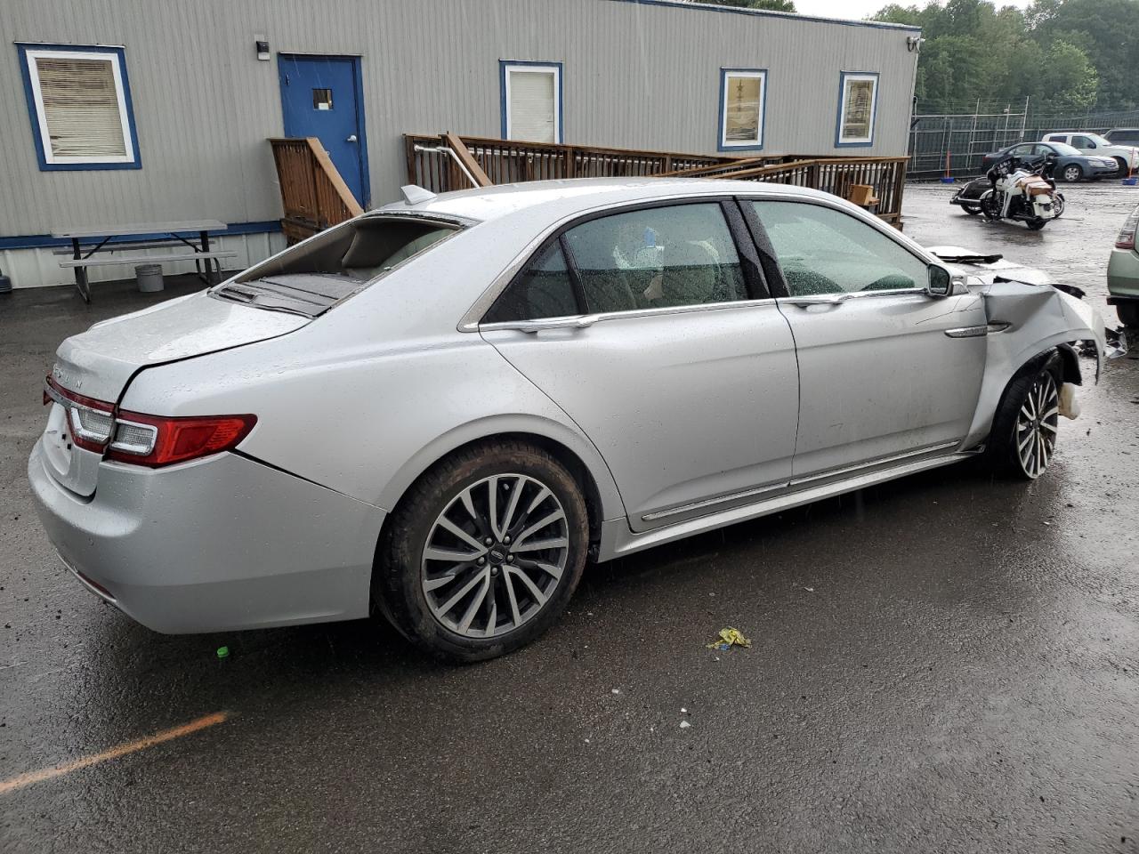 Photo 2 VIN: 1LN6L9TK5K5604003 - LINCOLN CONTINENTAL 