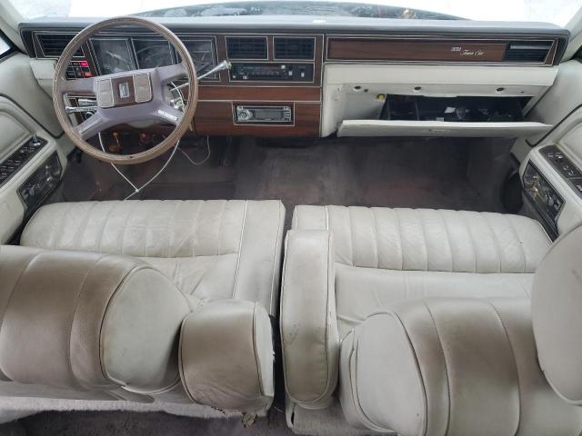 Photo 7 VIN: 1LNBM81F1JY795671 - LINCOLN TOWN CAR 