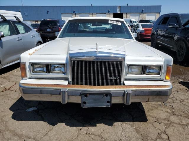 Photo 4 VIN: 1LNBM81F1KY800501 - LINCOLN TOWN CAR 