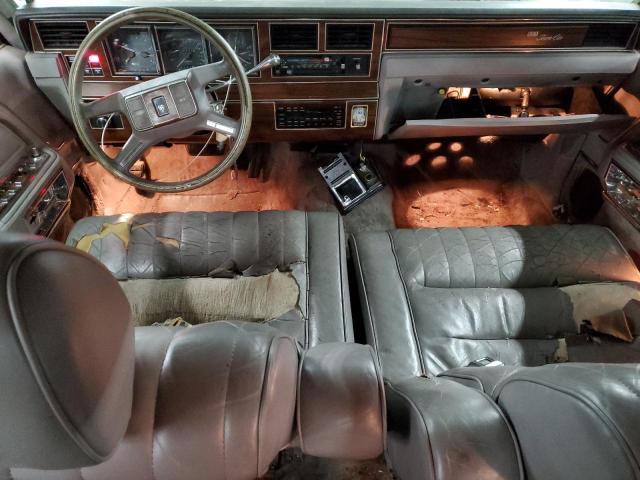 Photo 7 VIN: 1LNBM81F2JY843033 - LINCOLN TOWN CAR 