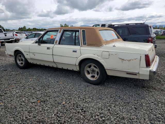 Photo 1 VIN: 1LNBM81F3KY671323 - LINCOLN TOWNCAR 