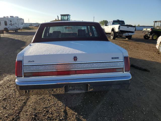 Photo 5 VIN: 1LNBM81F3KY713148 - LINCOLN TOWN CAR 