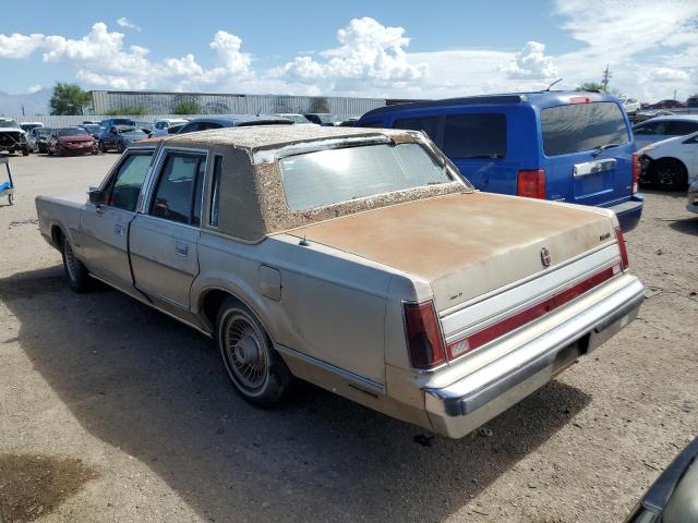 Photo 1 VIN: 1LNBM81F7KY693504 - LINCOLN TOWNCAR 