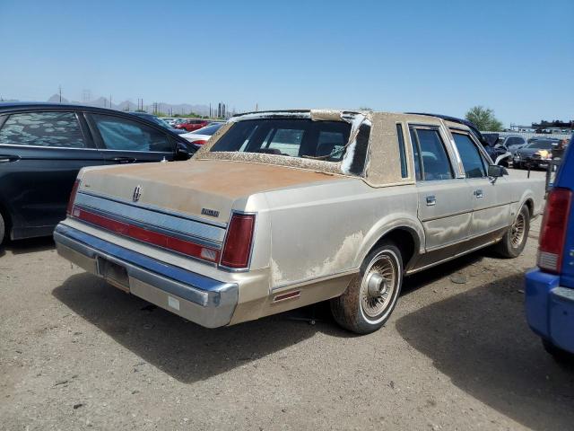 Photo 2 VIN: 1LNBM81F7KY693504 - LINCOLN TOWNCAR 