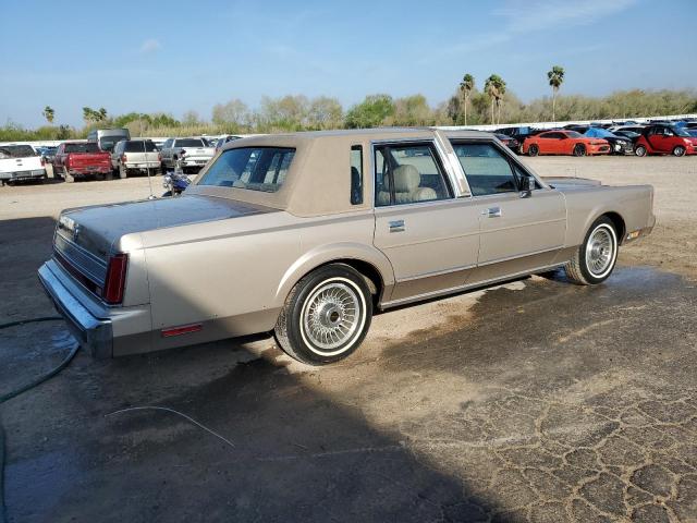 Photo 2 VIN: 1LNBM81F8KY806909 - LINCOLN TOWNCAR 