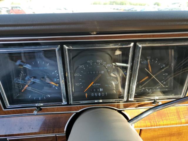 Photo 8 VIN: 1LNBM81F8KY806909 - LINCOLN TOWNCAR 