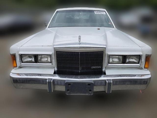 Photo 4 VIN: 1LNBM81FXKY677104 - LINCOLN TOWNCAR 