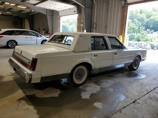 Photo 2 VIN: 1LNBM82F0KY716071 - LINCOLN TOWN CAR S 