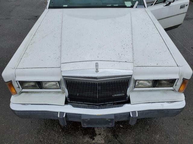 Photo 10 VIN: 1LNBM82F2KY816799 - LINCOLN TOWN CAR S 