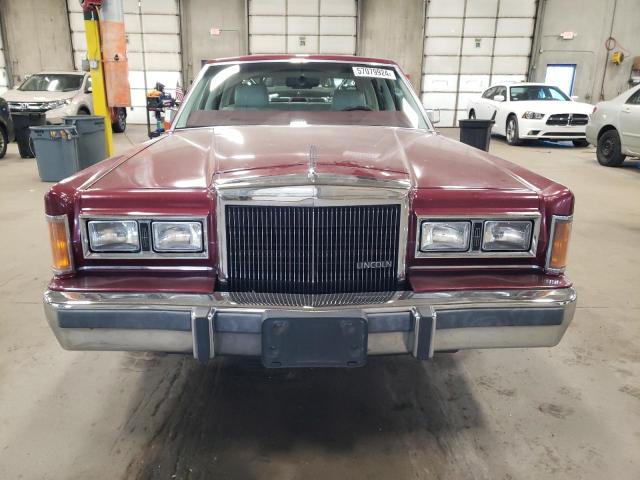 Photo 4 VIN: 1LNBM82F3KY610276 - LINCOLN TOWNCAR 