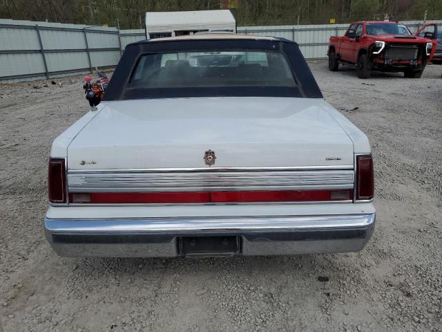 Photo 5 VIN: 1LNBM82F3KY677718 - LINCOLN TOWNCAR 