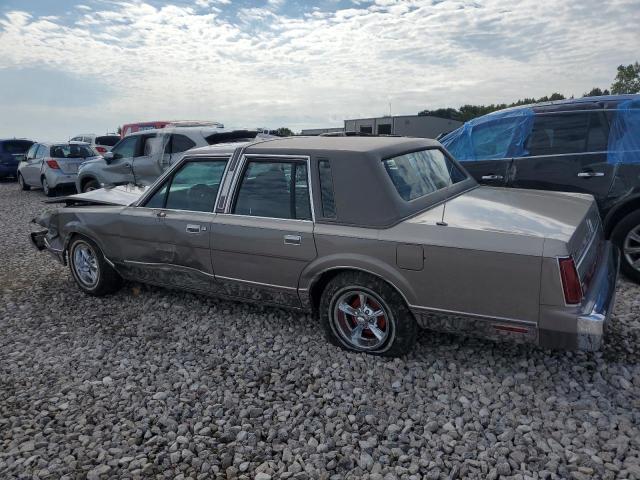 Photo 1 VIN: 1LNBM83F1KY604569 - LINCOLN TOWN CAR C 