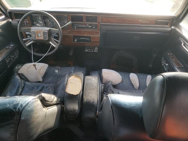 Photo 7 VIN: 1LNBM84FXKY725471 - LINCOLN TOWN CAR S 