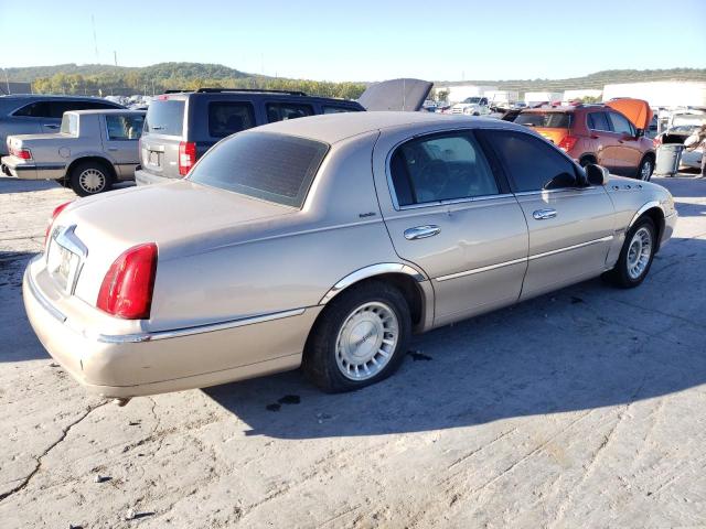 Photo 2 VIN: 1LNFM81W0WY616867 - LINCOLN TOWN CAR E 