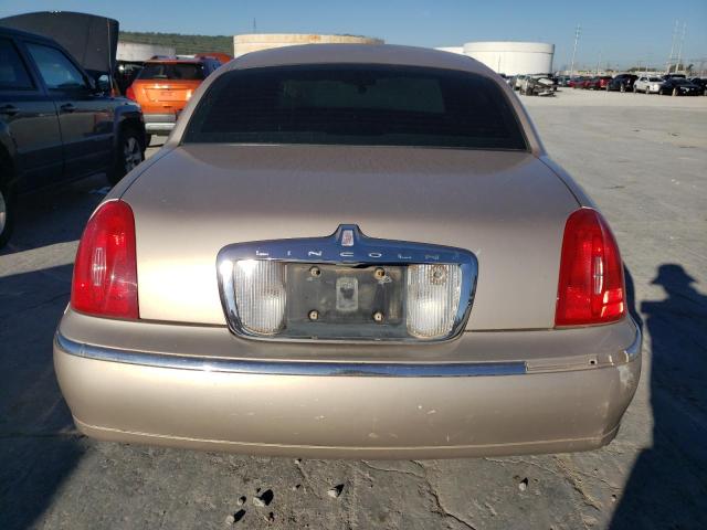 Photo 5 VIN: 1LNFM81W0WY616867 - LINCOLN TOWN CAR E 