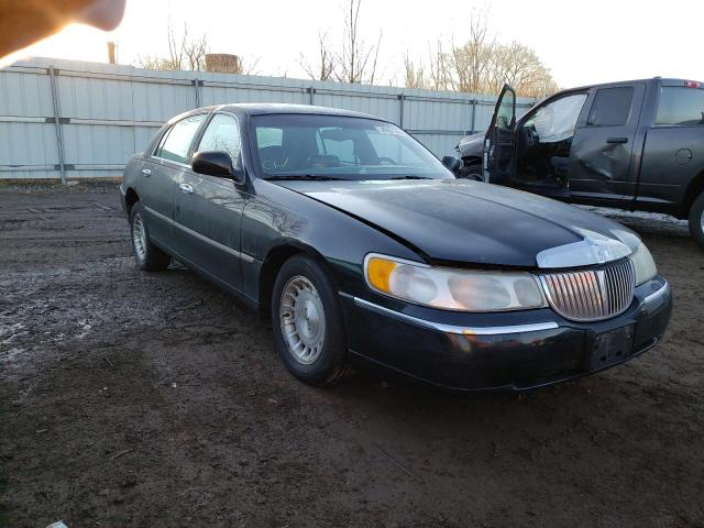 Photo 0 VIN: 1LNFM81W5WY688860 - LINCOLN TOWN CAR E 