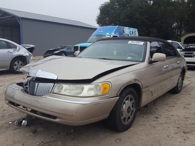 Photo 1 VIN: 1LNFM81W8WY641564 - LINCOLN TOWN CAR E 