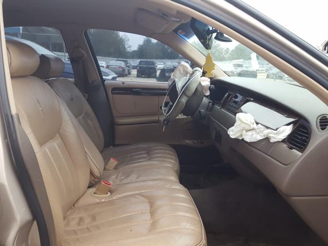 Photo 4 VIN: 1LNFM81W8WY641564 - LINCOLN TOWN CAR E 