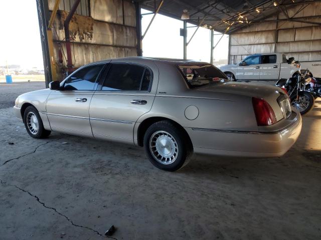 Photo 1 VIN: 1LNFM81W8WY723715 - LINCOLN TOWN CAR E 