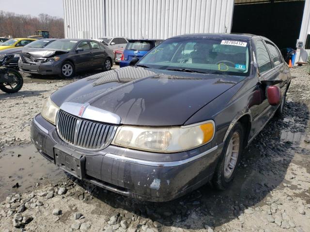 Photo 1 VIN: 1LNFM81WXWY655918 - LINCOLN TOWN CAR E 