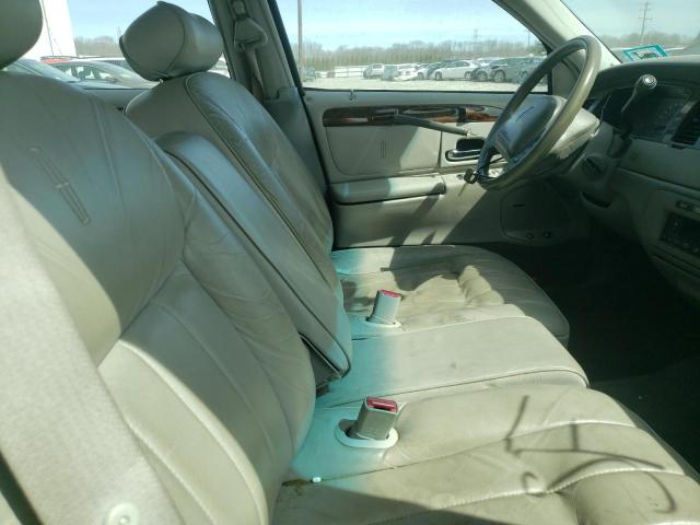 Photo 4 VIN: 1LNFM81WXWY655918 - LINCOLN TOWN CAR E 