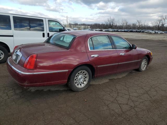 Photo 2 VIN: 1LNFM82W0WY627625 - LINCOLN TOWNCAR 