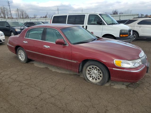 Photo 3 VIN: 1LNFM82W0WY627625 - LINCOLN TOWNCAR 