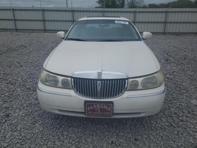 Photo 4 VIN: 1LNFM82W1WY614852 - LINCOLN TOWN CAR S 