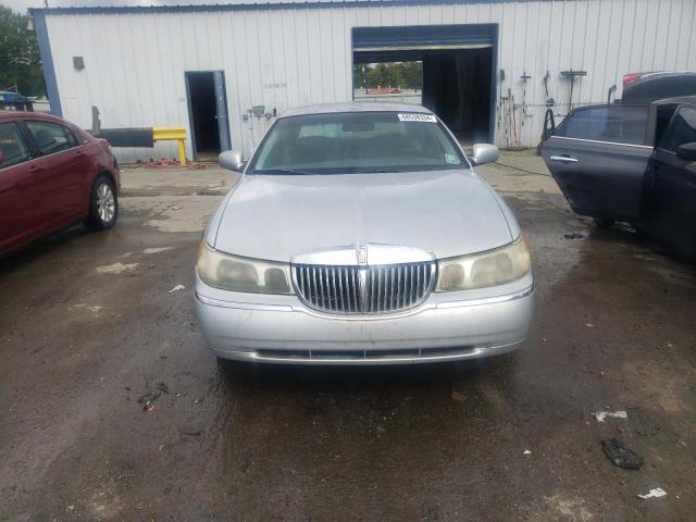 Photo 4 VIN: 1LNFM82W6WY609095 - LINCOLN TOWN CAR S 