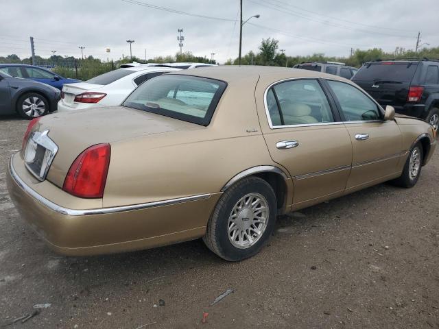 Photo 2 VIN: 1LNFM82W8WY676006 - LINCOLN TOWN CAR S 