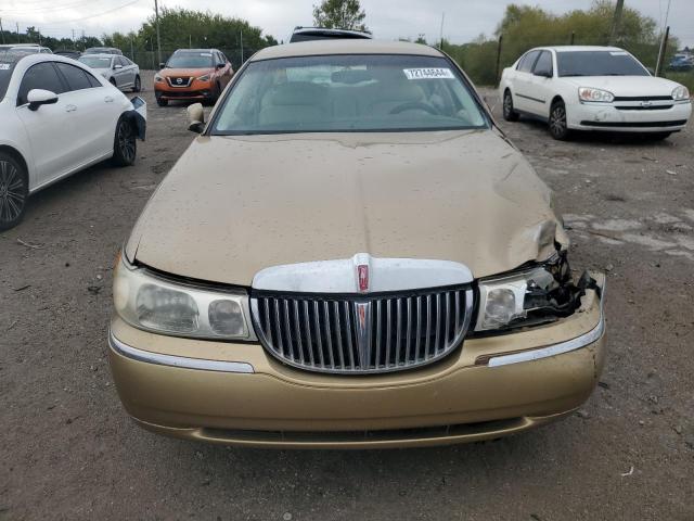 Photo 4 VIN: 1LNFM82W8WY676006 - LINCOLN TOWN CAR S 