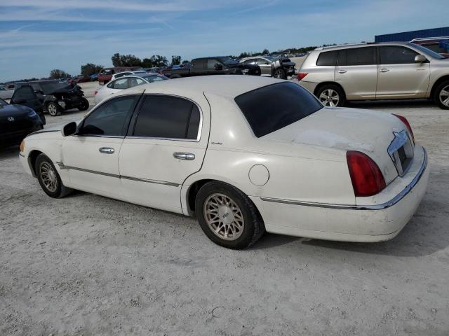 Photo 1 VIN: 1LNFM82W8XY602750 - LINCOLN TOWNCAR 