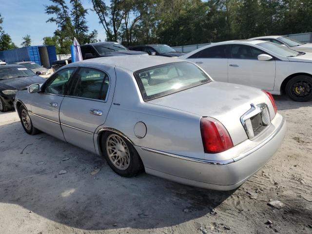 Photo 1 VIN: 1LNFM82W9WY630636 - LINCOLN TOWN CAR S 