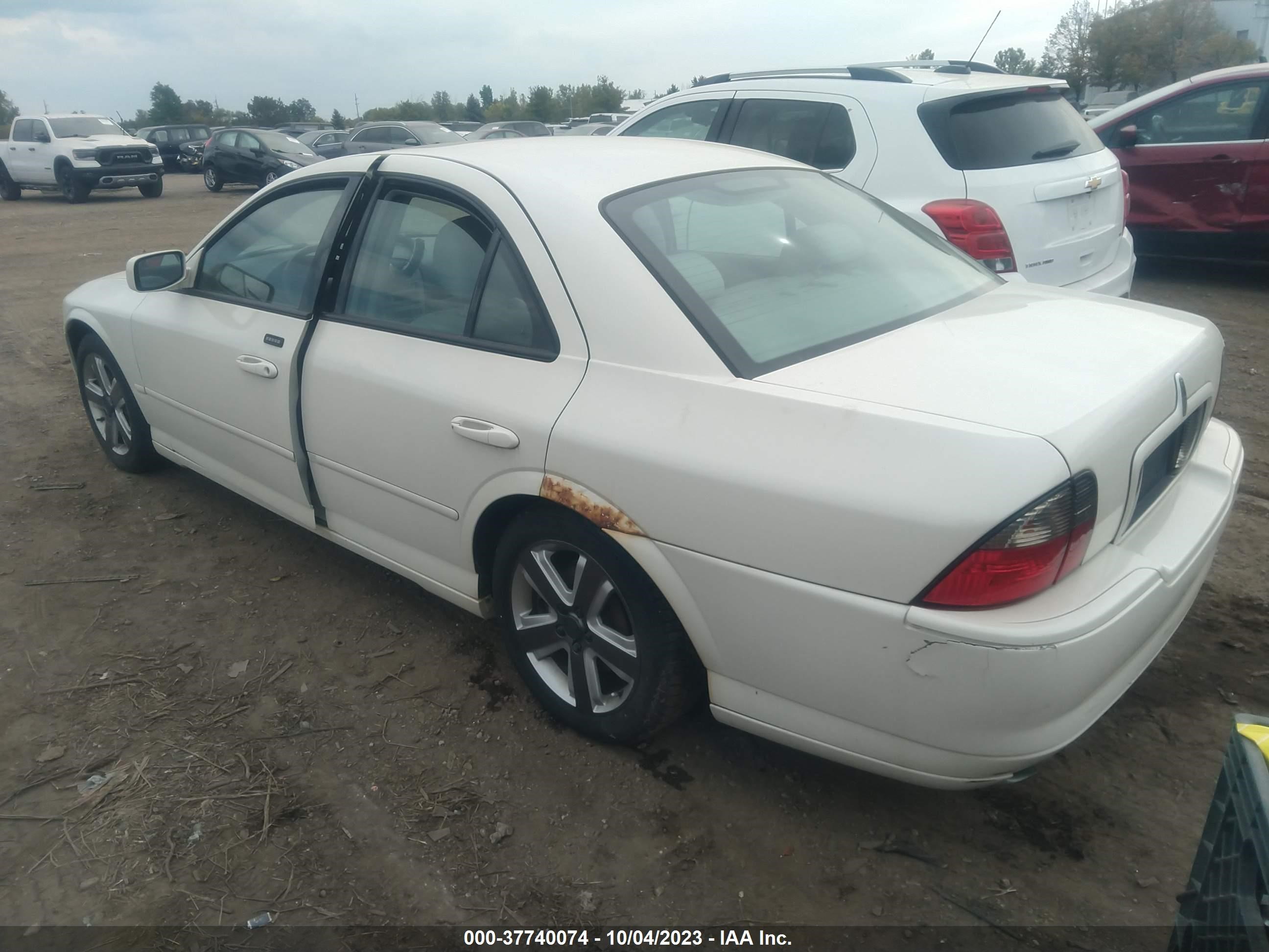 Photo 2 VIN: 1LNFM87A06Y622227 - LINCOLN LS 