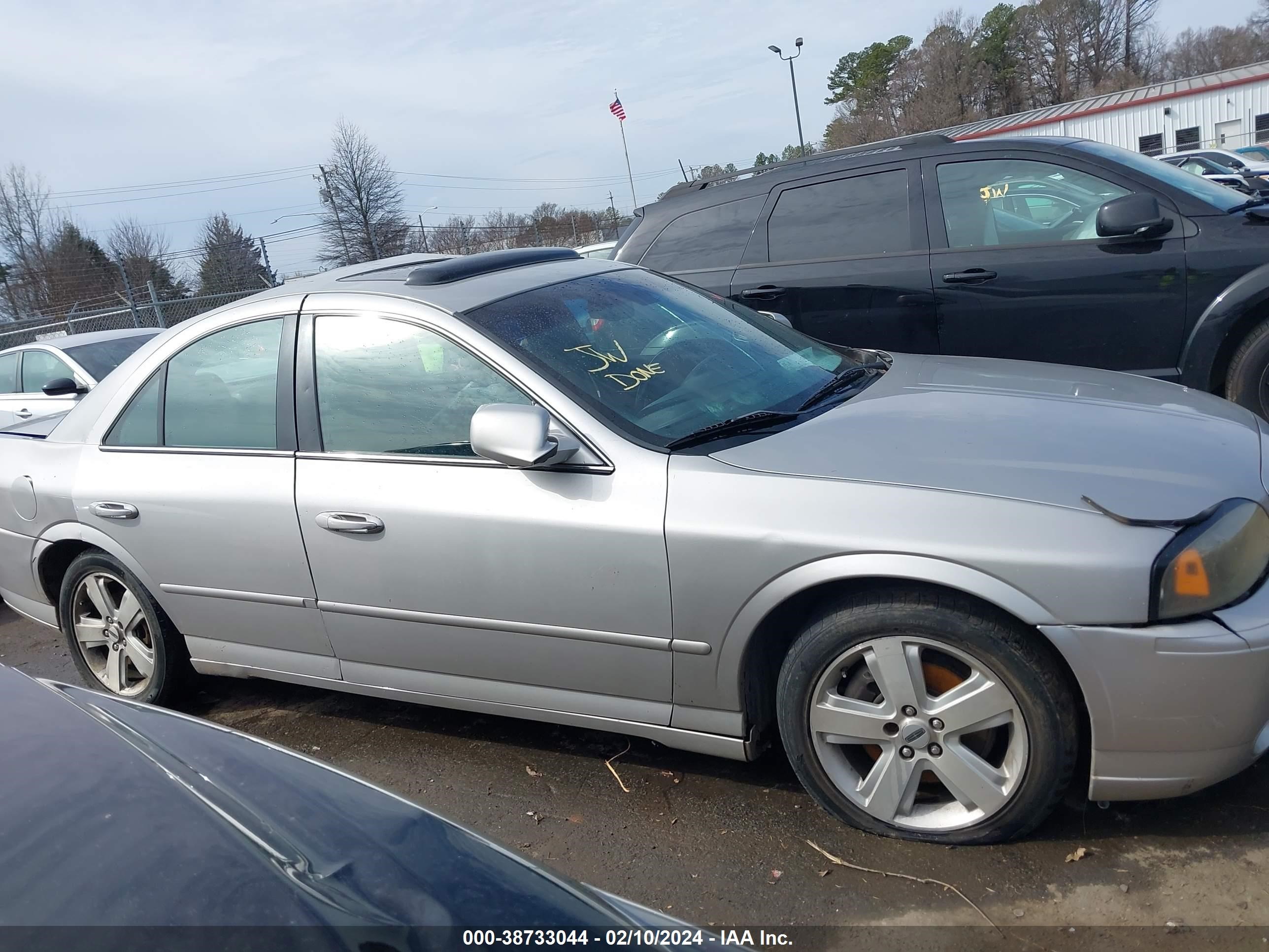 Photo 12 VIN: 1LNFM87A36Y638647 - LINCOLN LS 