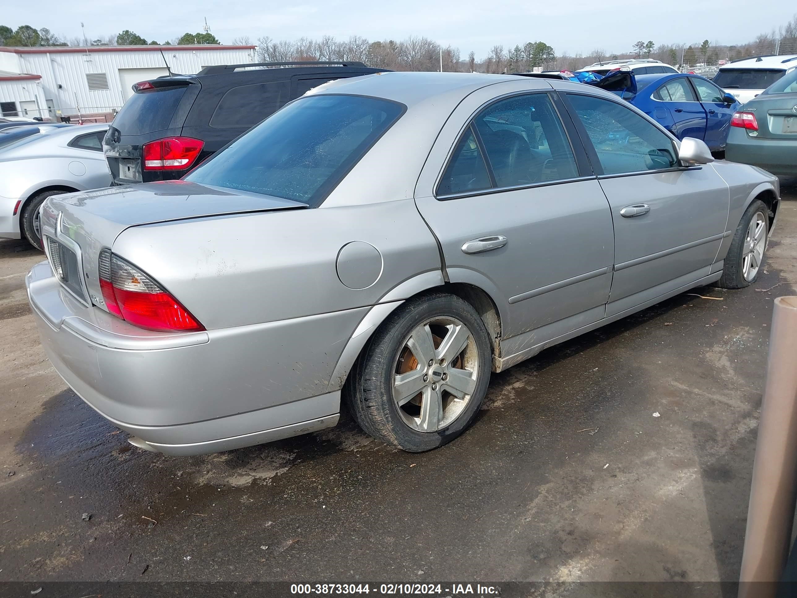 Photo 3 VIN: 1LNFM87A36Y638647 - LINCOLN LS 