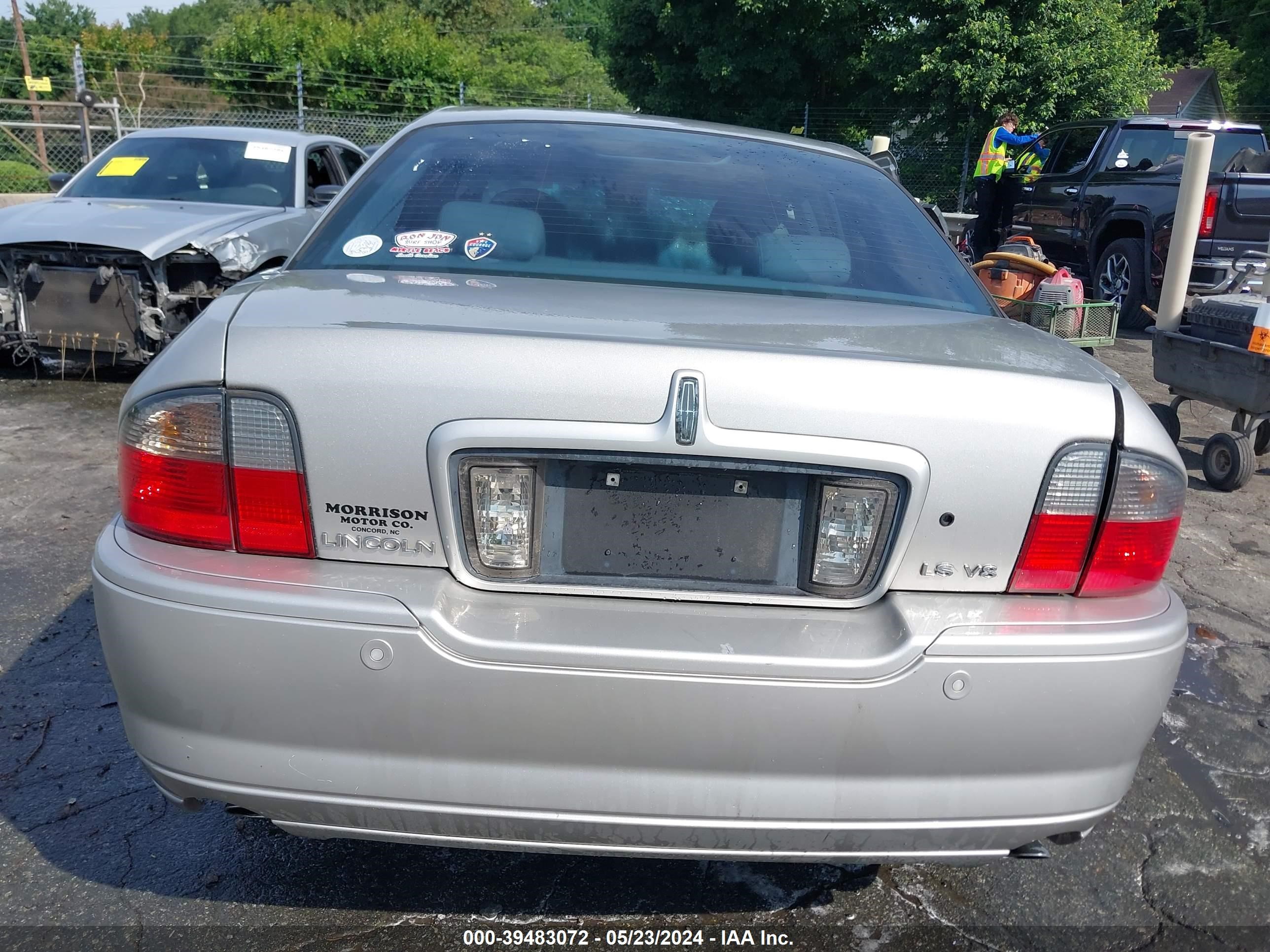 Photo 15 VIN: 1LNFM87A86Y610147 - LINCOLN LS 