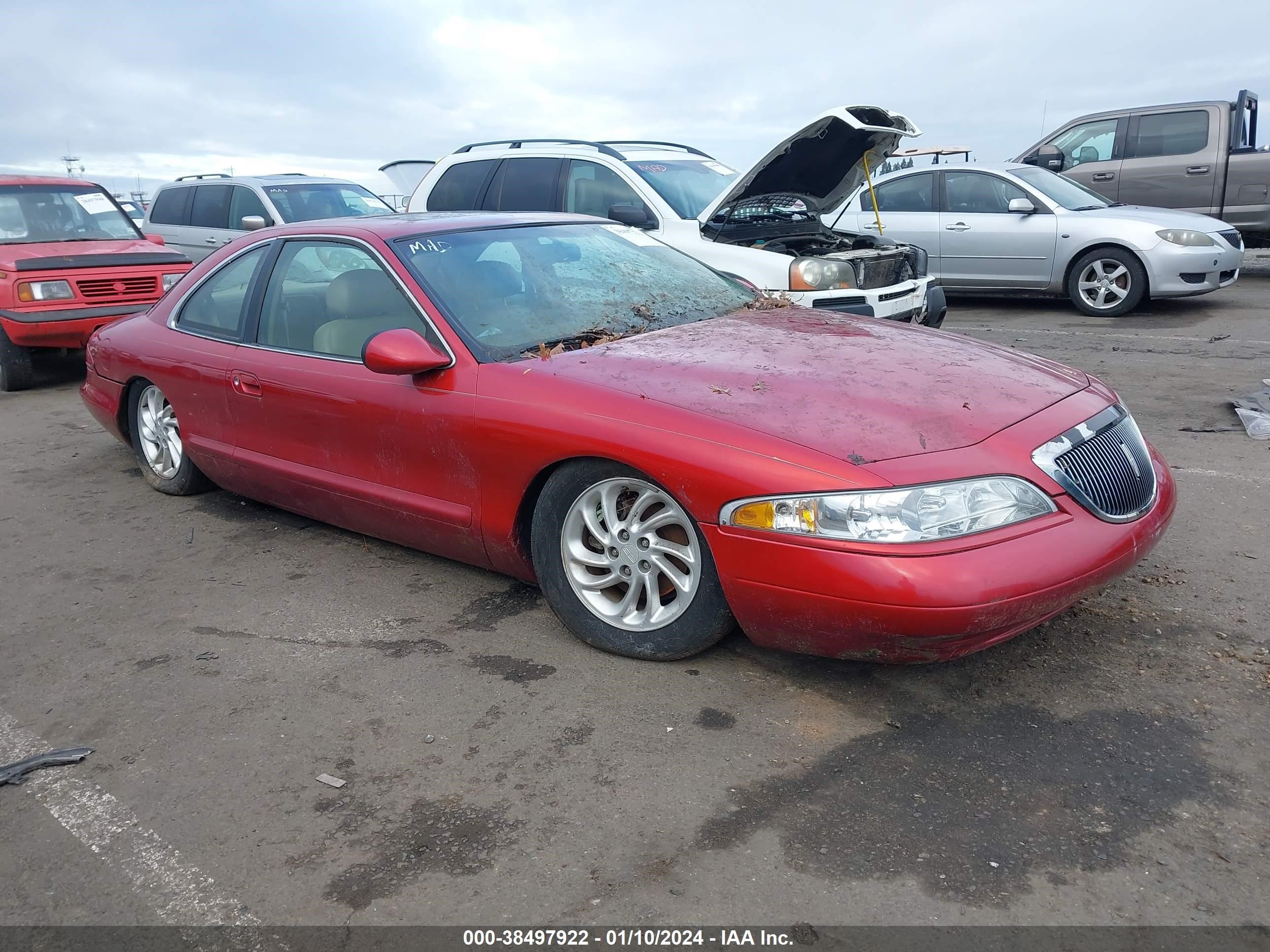 Photo 0 VIN: 1LNFM92V9WY634358 - LINCOLN MARK VIII 