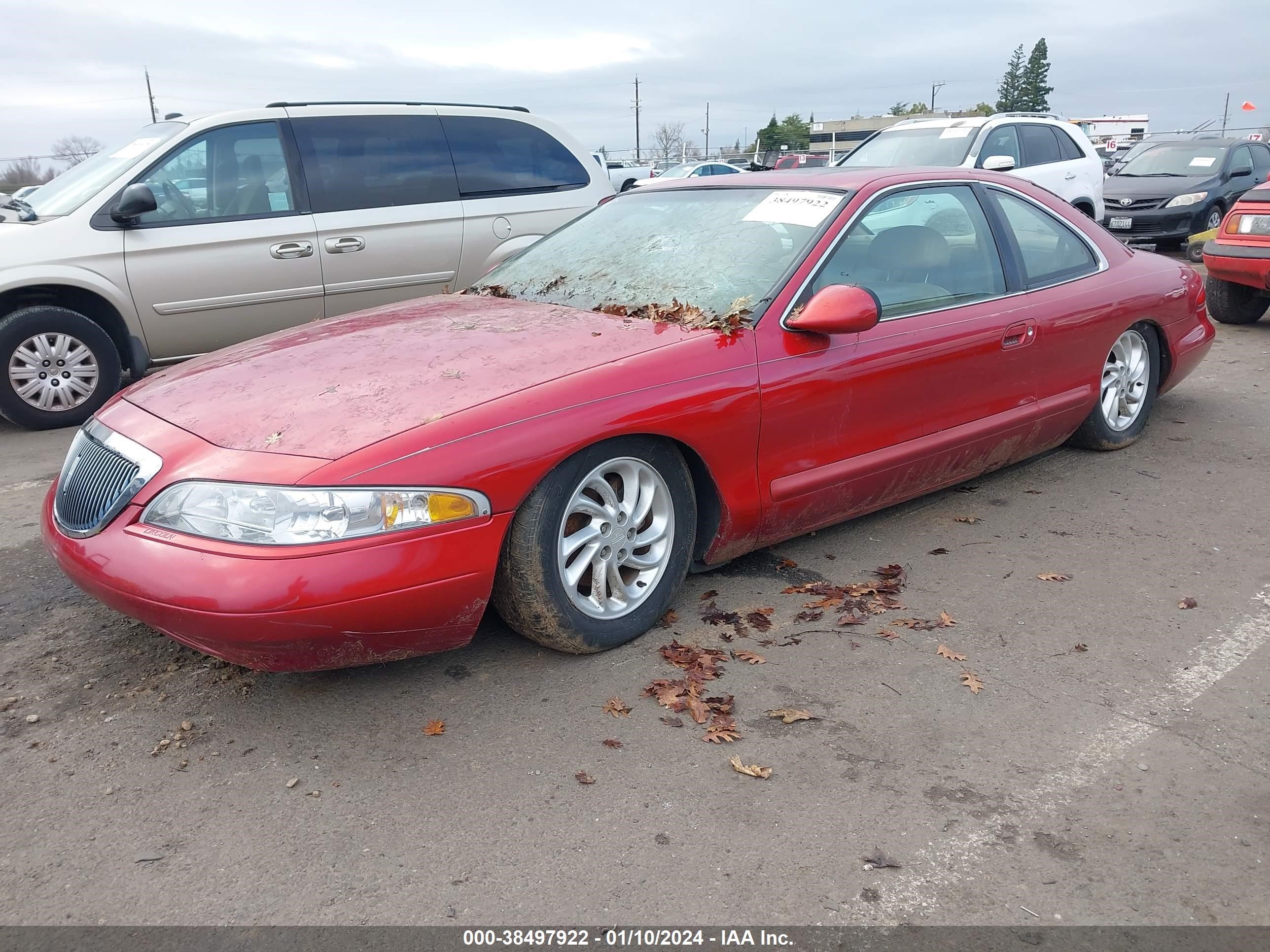 Photo 1 VIN: 1LNFM92V9WY634358 - LINCOLN MARK VIII 